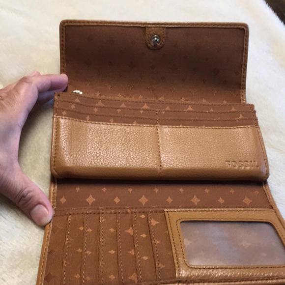 Authentic leather Fossil wallet - Picture 3 of 6